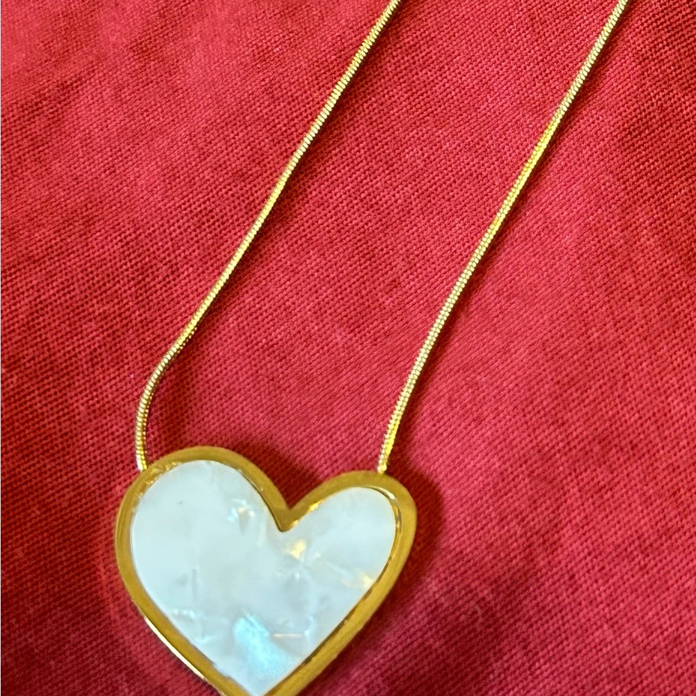 Gold Heart Pendant Necklace